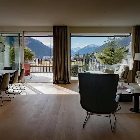 Large Penthouse, 7 Beds, Near Wef 公寓 *