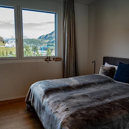 Apartmán Large Penthouse, 7 Beds, Near Wef